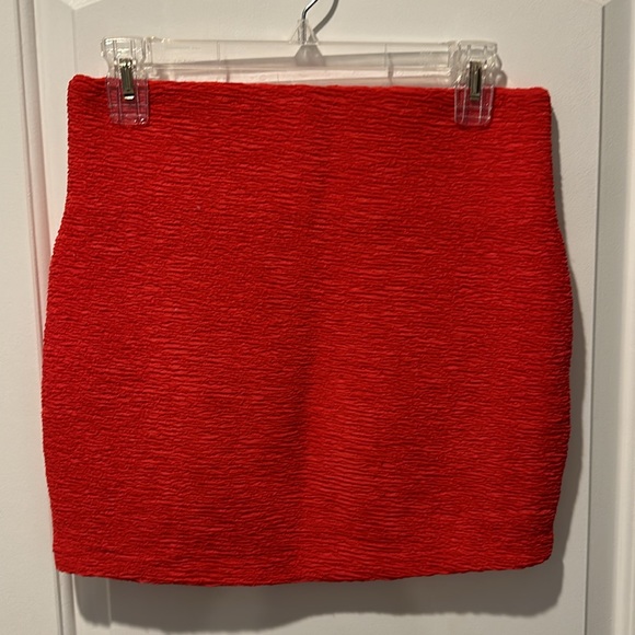 BCBGeneration stretch skirt - Picture 2 of 4